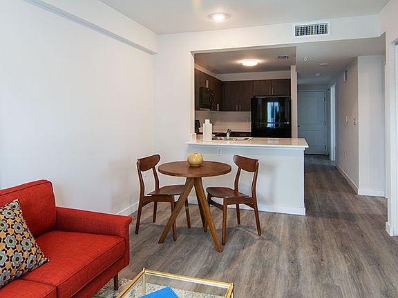 5th image of 760 NE 85th St #724-304