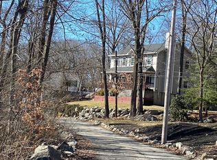 2 Dell Ave, Saugus, MA 01906