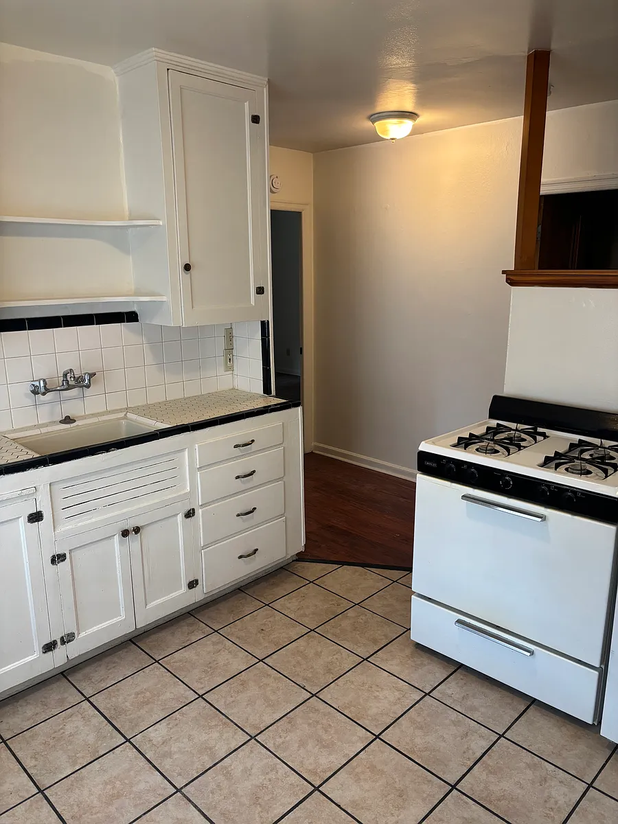 Floor plan 103