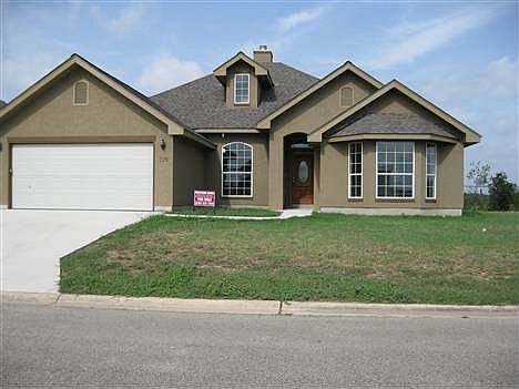 1st image of 228 Greenway Dr