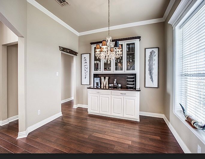 Formal dining