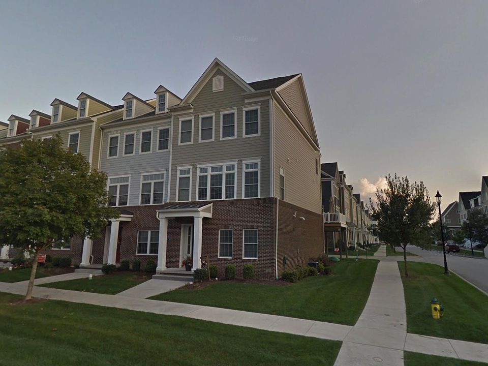 1st image of 300 College Ave