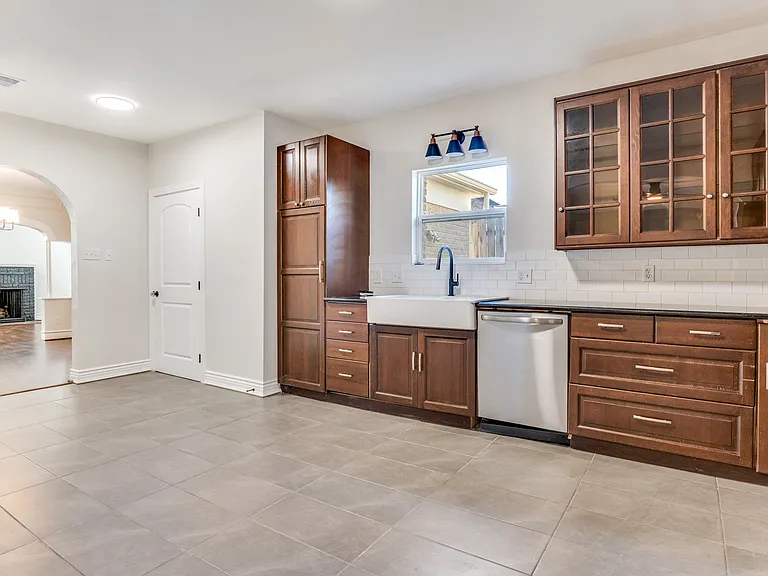 1631 Homewood Pl — Photo 11