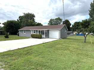 407 E Owen St, Ridge Farm, IL 61870