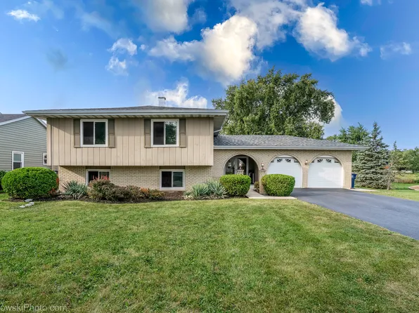 1810 71st St, Darien, IL 60561