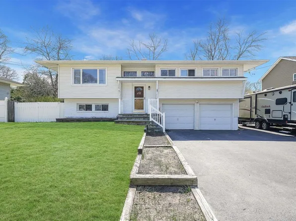 115 Jacqueline Lane, Centereach, NY 11720