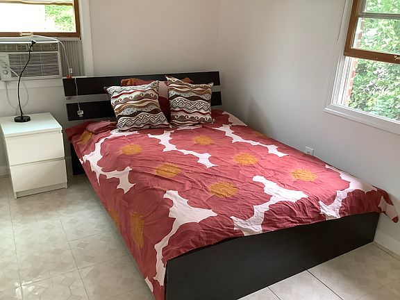 3rd image of 12106 Hunters Ln