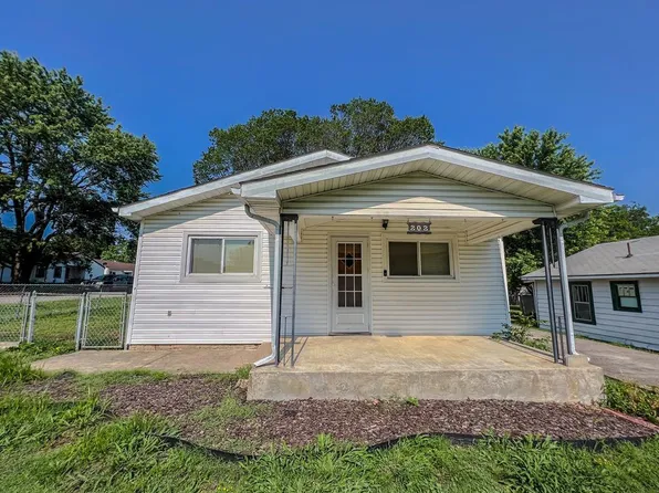 202 Glenwood St, Coffeyville, KS 67337