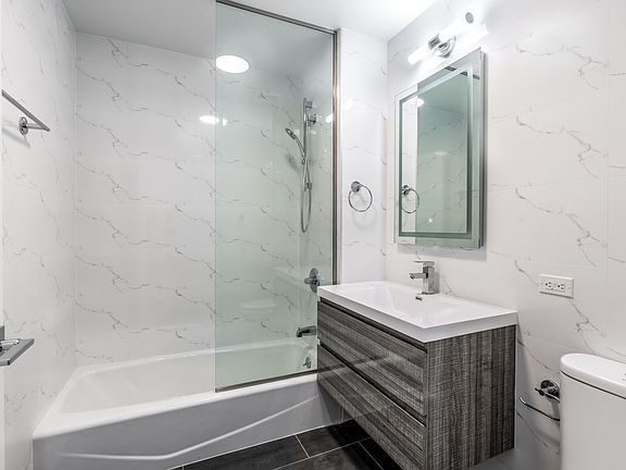 4th image of 47-27 5th St #2A
