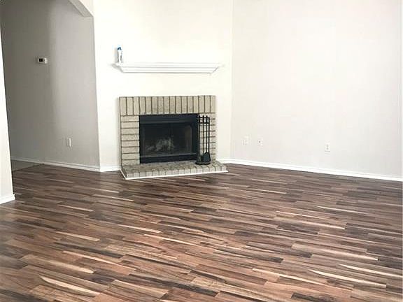4th image of 2021 Warwick Pl