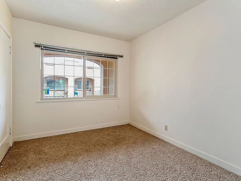 1320-1344 NE 68th Ave — Photo 18