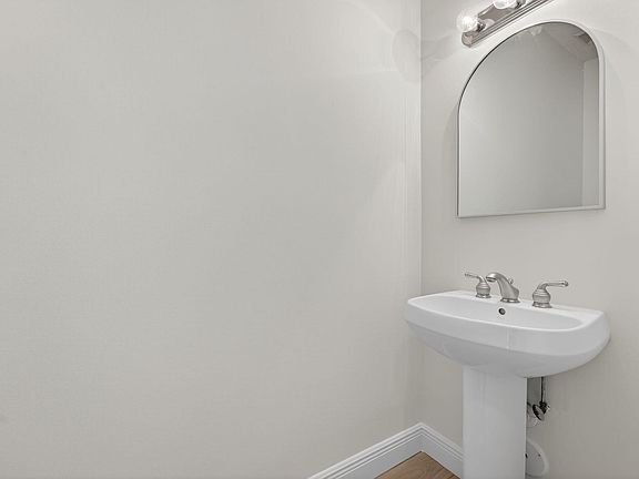 4th image of 5927 NW 47th Way