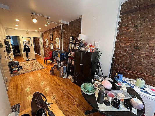 2nd image of 442 W 45th St #44