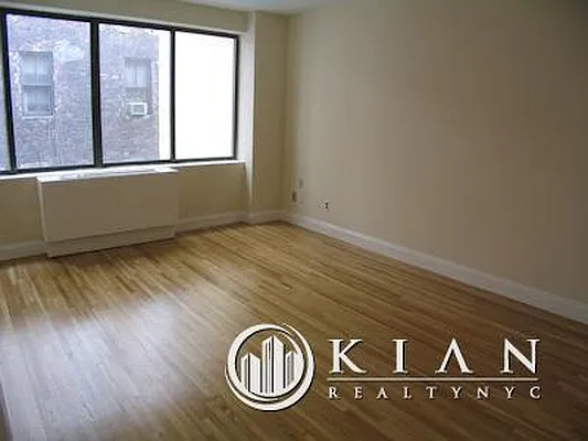 Rented by Kian Realty | media 17