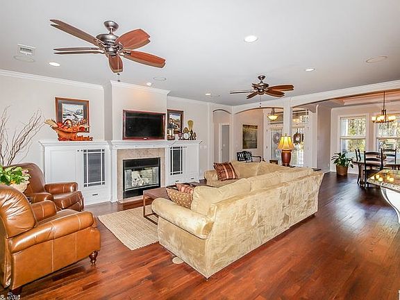 5th image of 30 Manzanares Dr