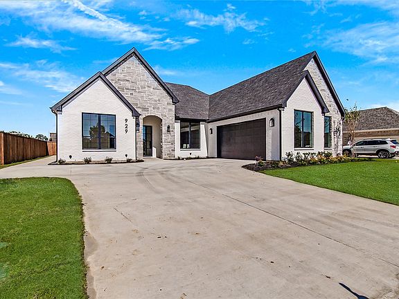 2nd image of 929 Claystone Ridge Dr