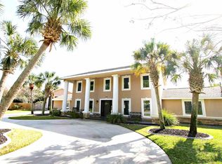 828 Bay Cliffs Rd, Gulf Breeze, FL 32561