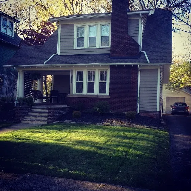 3083 Edgehill Rd photo 1