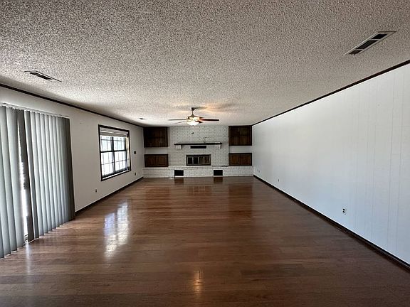 4th image of 2147 W Loren Cir