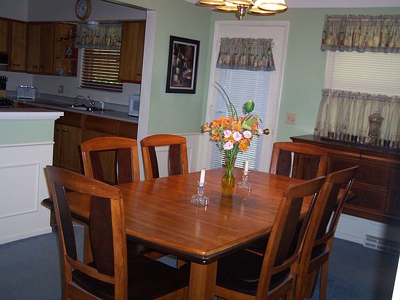 3rd image of 3287 Rockacres Ct