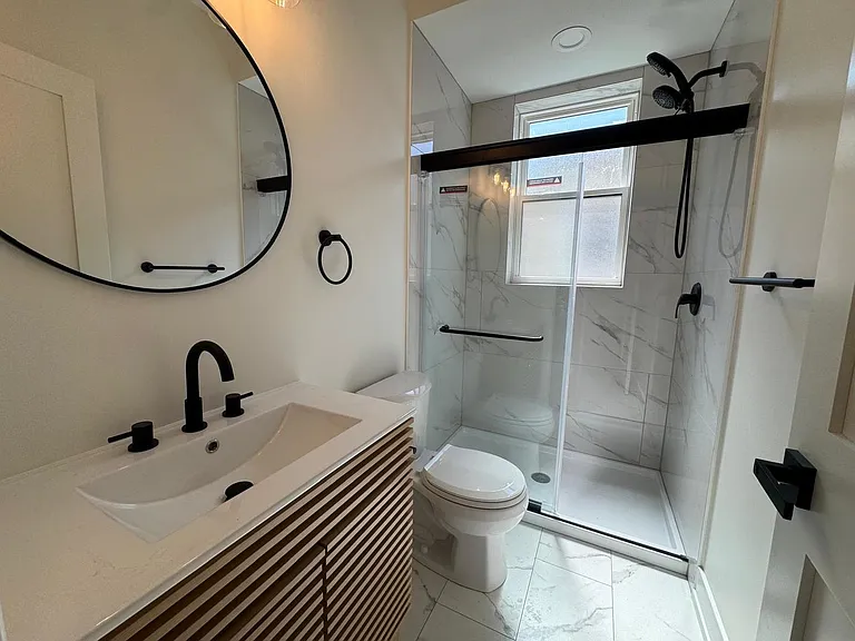 2522 W Charleston St #3 — Photo 7