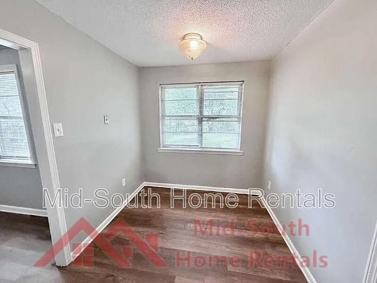 4627 Crystal Springs Dr — Photo 10