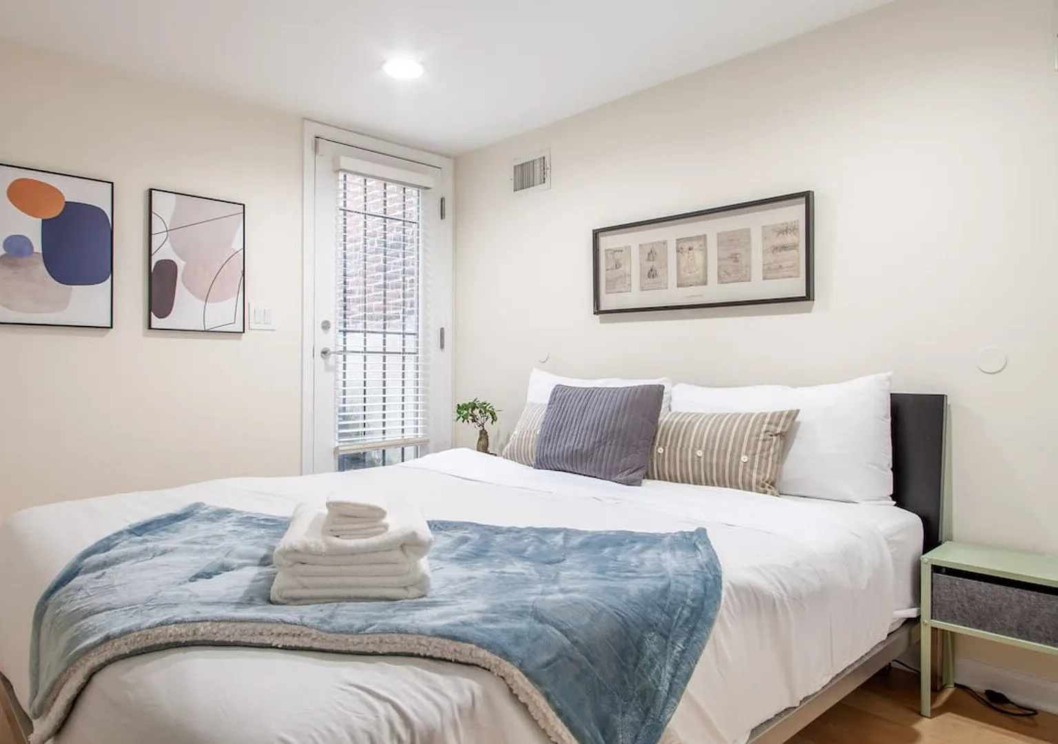 Logan Circle 1BR - Walk to U St Metro — Photo 2