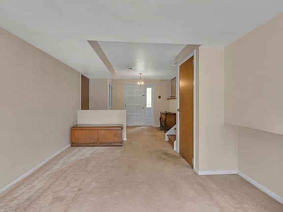 5th image of 3626 Craig St
