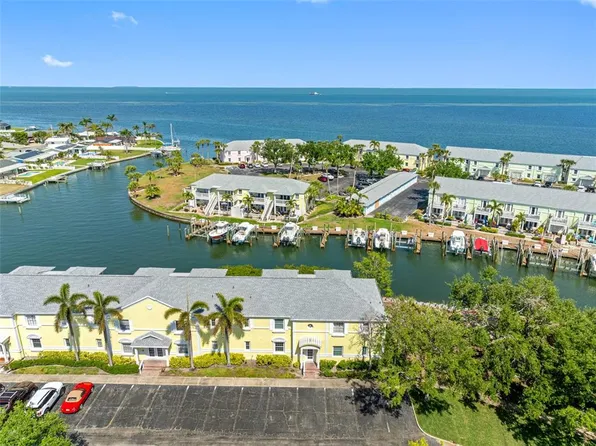 4740 Beach Dr SE APT A, Saint Petersburg, FL 33705