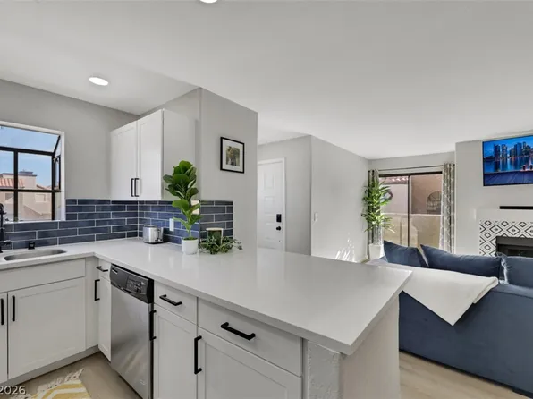 2984 Juniper Hills Blvd Unit 204, Las Vegas, NV 89142