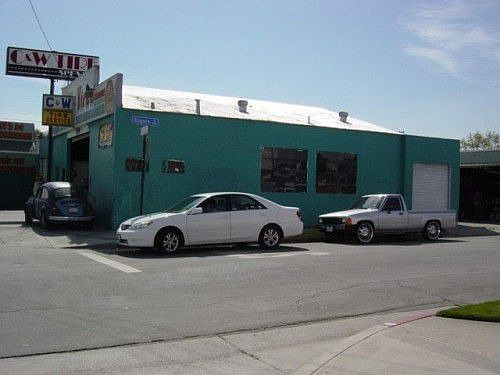 2nd image of 5539 Cherry Ave