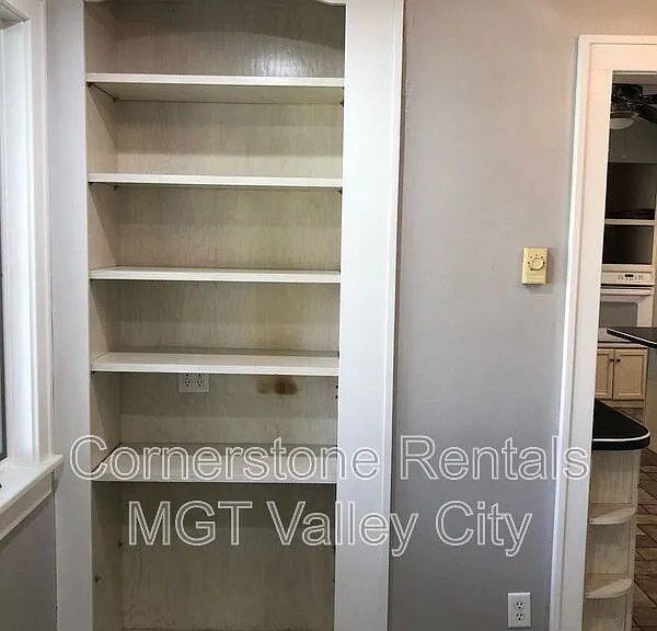 439 4th Ave SW — Photo 10