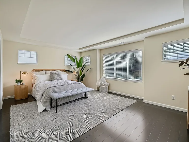10502 SE 10th Ct — Photo 18
