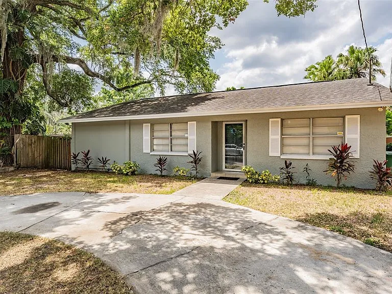 9616 N Oklawaha Ave #1/2 — Photo 45