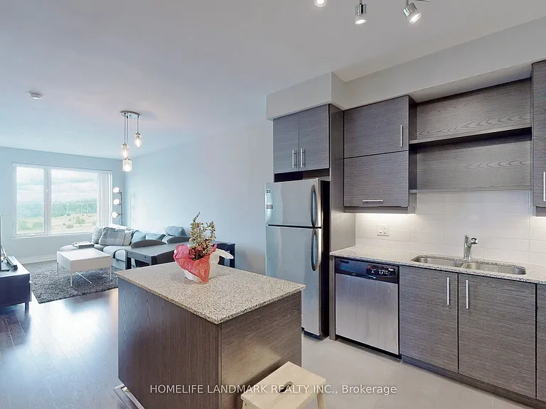 325 S Park Rd #810 — Photo 14