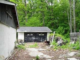 2nd image of 10400 Beech Daly Rd