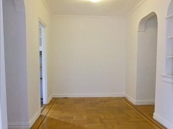 5th image of 95 Park Ter E APT 6G