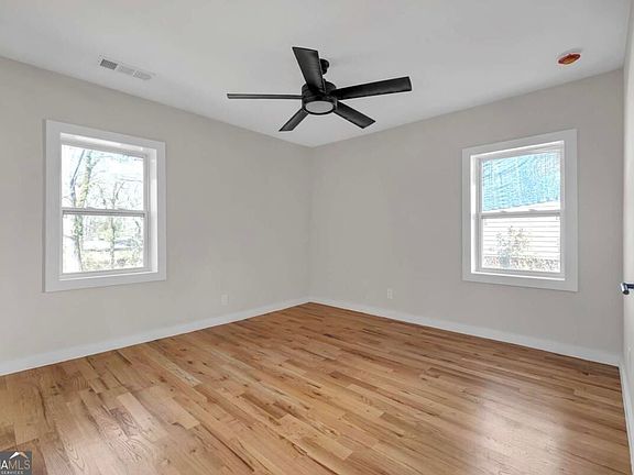4th image of 1427 Lorenzo Dr SW