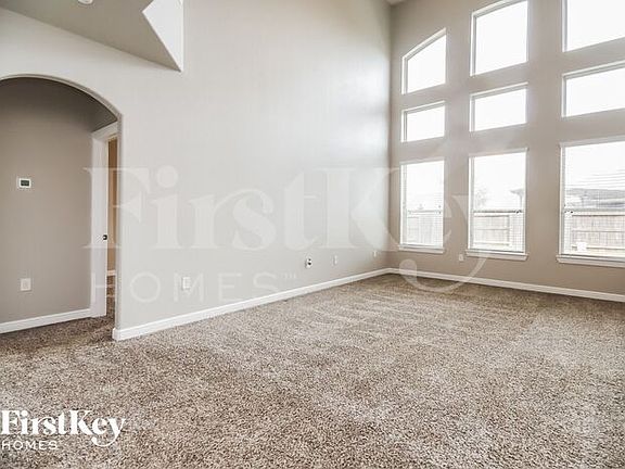 2nd image of 10011 Thicket Park Ln