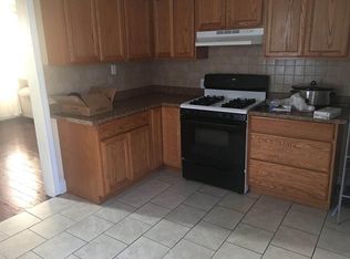82 Burgess Ave, East Providence, RI 02914