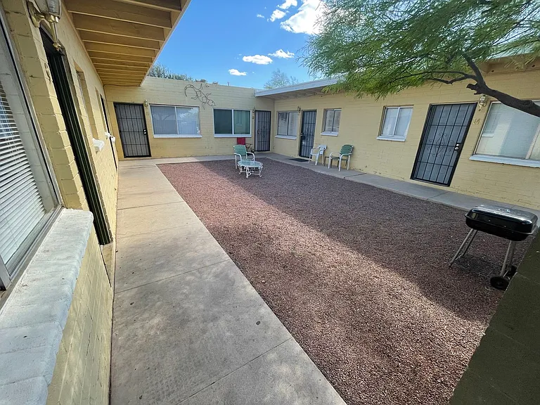 201-211 W Kelso St, Tucson, AZ 85705 — Photo 2