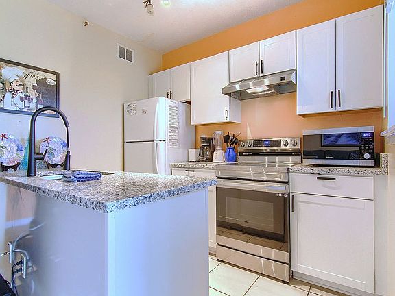 4th image of 375 Plantation Rd #5116