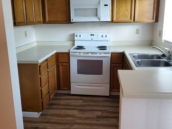 2nd image of 576 Giuffrida Ave APT 4
