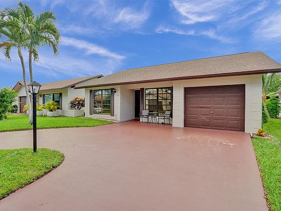 3rd image of 1527 SW 22nd Terrace