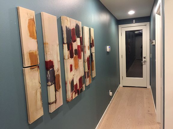 1st floor hallway/entry area