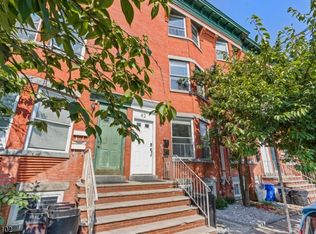 42 3rd St, Newark, NJ 07107
