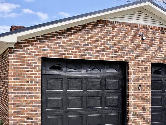 3rd image of 6253 Livingston Chapel Road