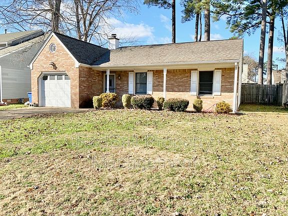 2nd image of 941 Churchill Ln