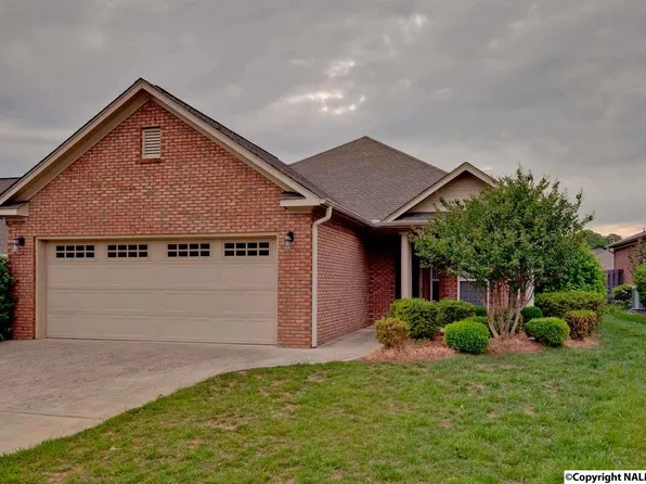 141 Ada Dr, Owens Cross Roads, AL 35763