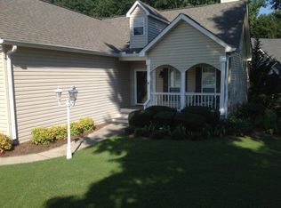 112 Manor Way, Carrollton, GA 30117